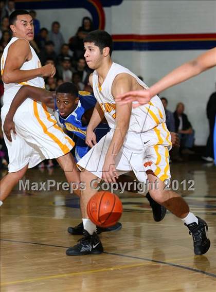 Thumbnail 3 in St. Bernard vs. Cantwell-Sacred Heart photogallery.