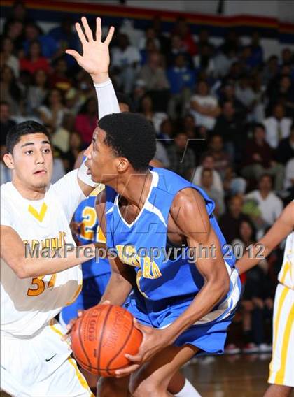 Thumbnail 3 in St. Bernard vs. Cantwell-Sacred Heart photogallery.