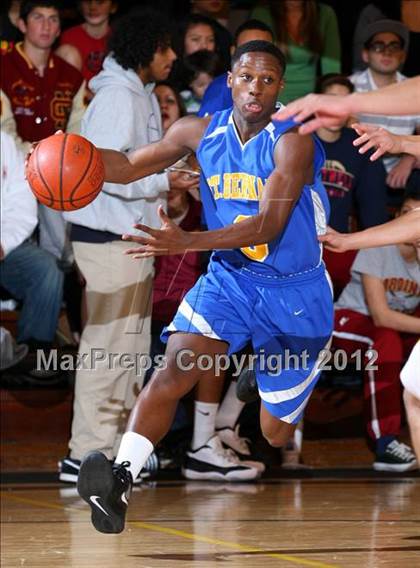 Thumbnail 1 in St. Bernard vs. Cantwell-Sacred Heart photogallery.