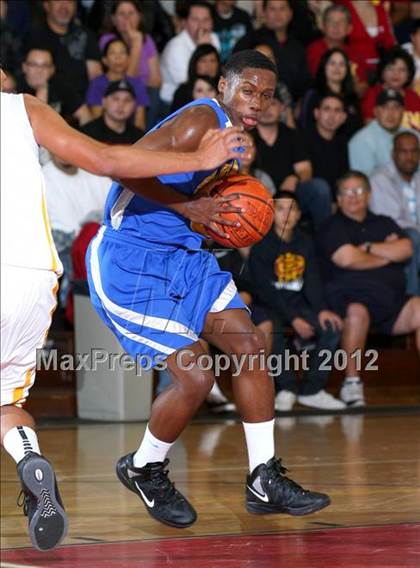 Thumbnail 3 in St. Bernard vs. Cantwell-Sacred Heart photogallery.