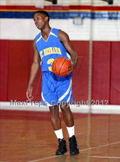 Thumbnail 1 in St. Bernard vs. Cantwell-Sacred Heart photogallery.