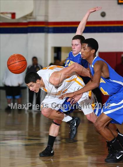 Thumbnail 3 in St. Bernard vs. Cantwell-Sacred Heart photogallery.