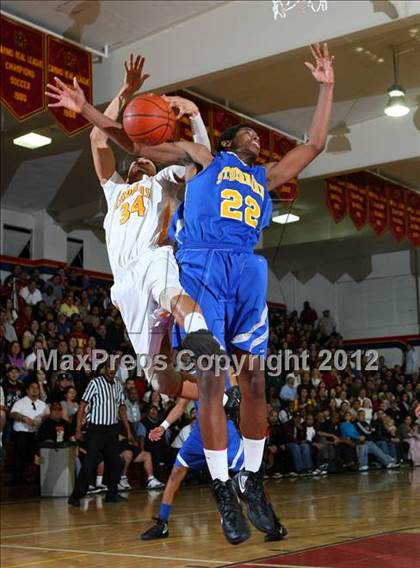 Thumbnail 2 in St. Bernard vs. Cantwell-Sacred Heart photogallery.