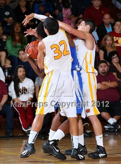 Thumbnail 2 in St. Bernard vs. Cantwell-Sacred Heart photogallery.