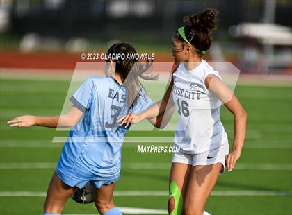 Thumbnail 1 in Wylie East vs. Royse City (UIL 6A Bi-District Playoff) photogallery.