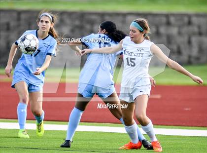 Thumbnail 1 in Wylie East vs. Royse City (UIL 6A Bi-District Playoff) photogallery.