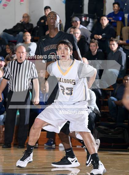 Thumbnail 3 in Salesian College Preparatory vs. Gridley (Gridley Invitational) photogallery.