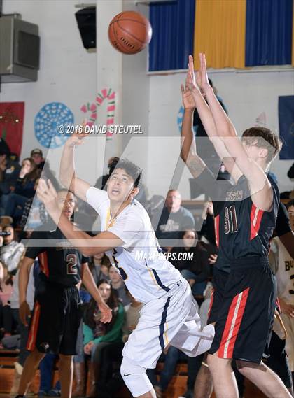 Thumbnail 2 in Salesian College Preparatory vs. Gridley (Gridley Invitational) photogallery.