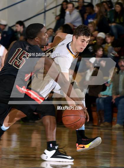 Thumbnail 3 in Salesian College Preparatory vs. Gridley (Gridley Invitational) photogallery.