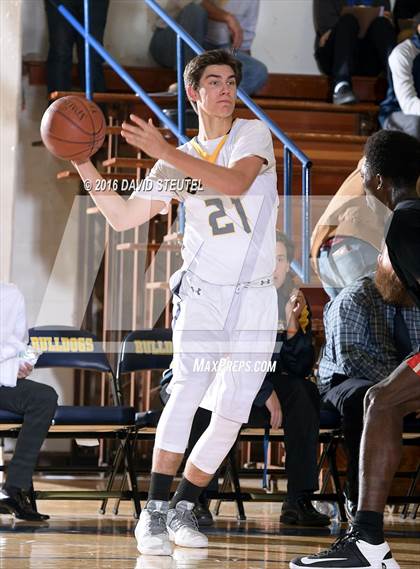 Thumbnail 2 in Salesian College Preparatory vs. Gridley (Gridley Invitational) photogallery.