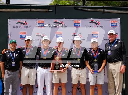 Thumbnail 3 in NCHSAA 4A Finals (Round 2) photogallery.