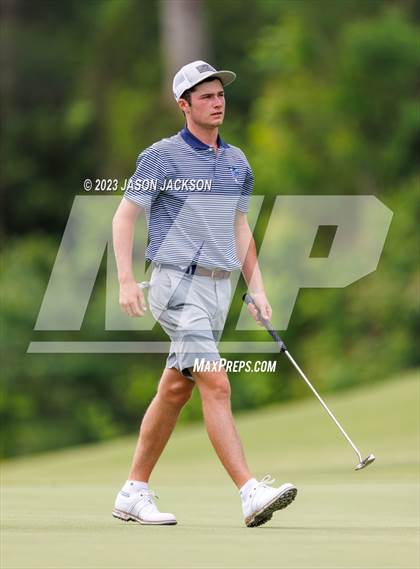 Thumbnail 2 in NCHSAA 4A Finals (Round 2) photogallery.