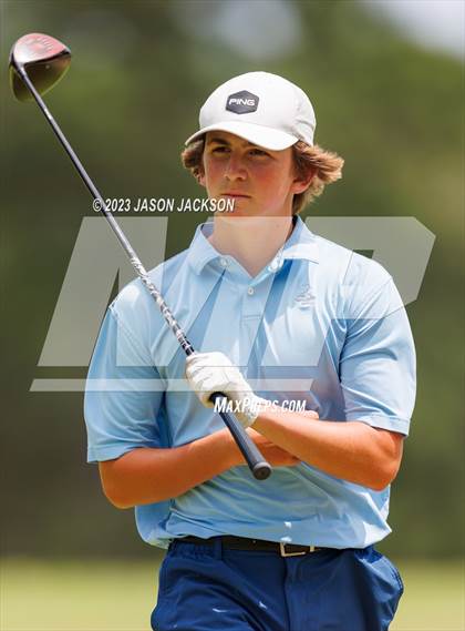 Thumbnail 1 in NCHSAA 4A Finals (Round 2) photogallery.