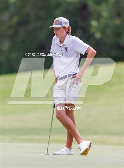 Thumbnail 2 in NCHSAA 4A Finals (Round 2) photogallery.