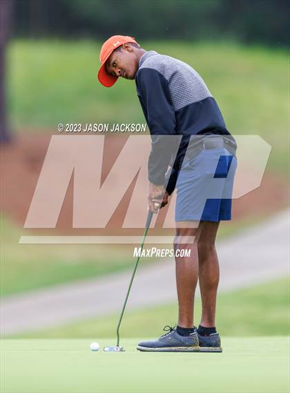 Thumbnail 1 in NCHSAA 4A Finals (Round 2) photogallery.