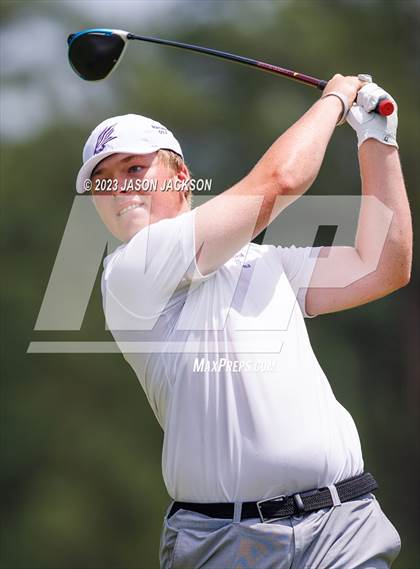 Thumbnail 2 in NCHSAA 4A Finals (Round 2) photogallery.