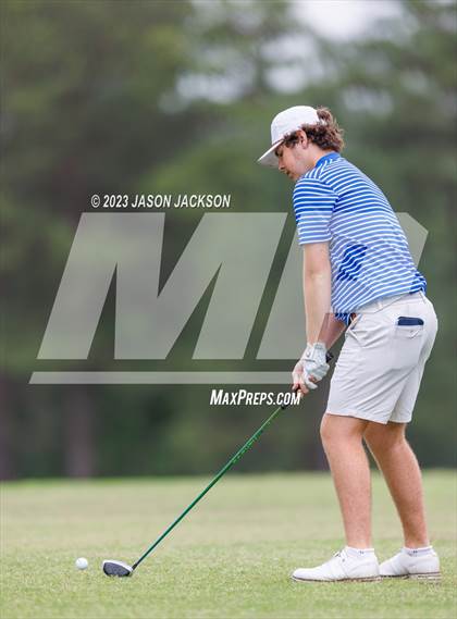 Thumbnail 1 in NCHSAA 4A Finals (Round 2) photogallery.