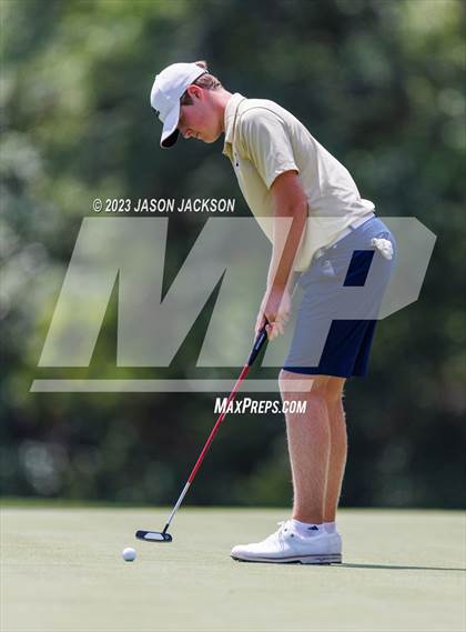 Thumbnail 1 in NCHSAA 4A Finals (Round 2) photogallery.