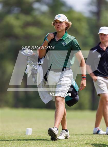 Thumbnail 3 in NCHSAA 4A Finals (Round 2) photogallery.