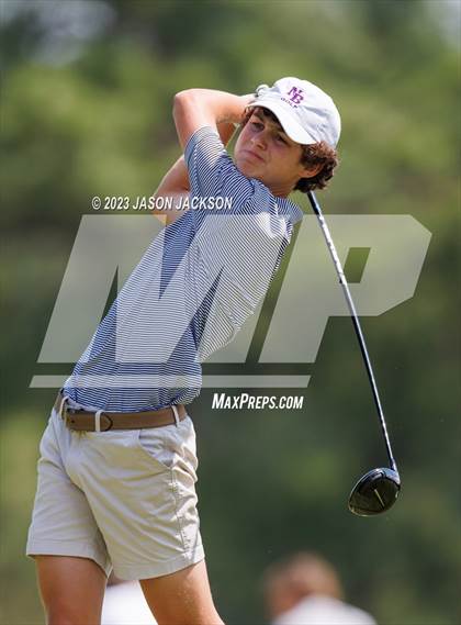 Thumbnail 1 in NCHSAA 4A Finals (Round 2) photogallery.