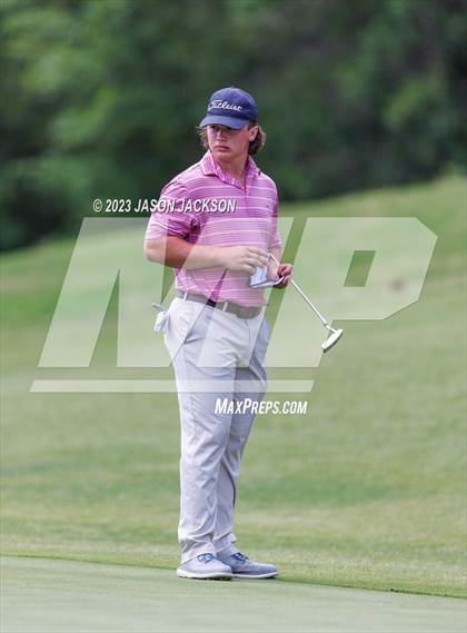 Thumbnail 2 in NCHSAA 4A Finals (Round 2) photogallery.