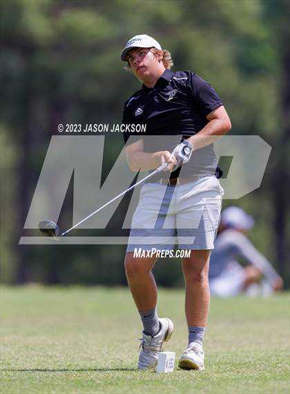 Thumbnail 2 in NCHSAA 4A Finals (Round 2) photogallery.