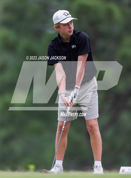 Thumbnail 1 in NCHSAA 4A Finals (Round 2) photogallery.