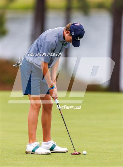 Thumbnail 1 in NCHSAA 4A Finals (Round 2) photogallery.