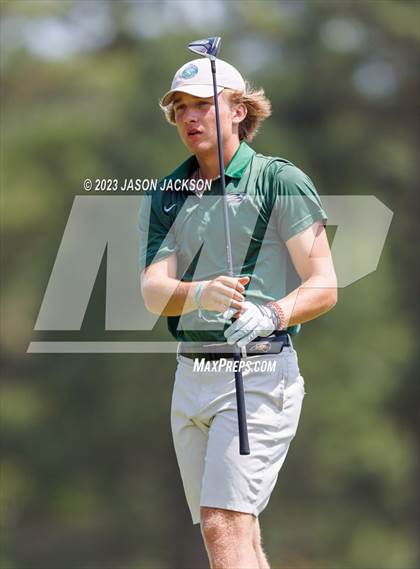 Thumbnail 1 in NCHSAA 4A Finals (Round 2) photogallery.