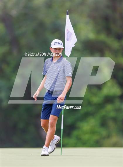 Thumbnail 1 in NCHSAA 4A Finals (Round 2) photogallery.
