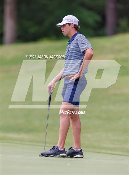 Thumbnail 3 in NCHSAA 4A Finals (Round 2) photogallery.
