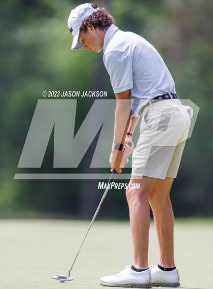 Thumbnail 1 in NCHSAA 4A Finals (Round 2) photogallery.