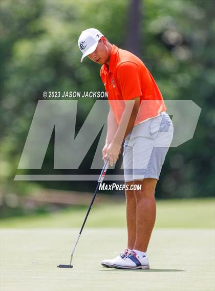 Thumbnail 3 in NCHSAA 4A Finals (Round 2) photogallery.