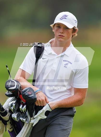 Thumbnail 3 in NCHSAA 4A Finals (Round 2) photogallery.