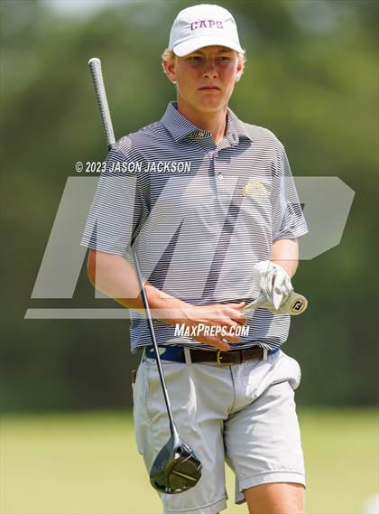 Thumbnail 3 in NCHSAA 4A Finals (Round 2) photogallery.
