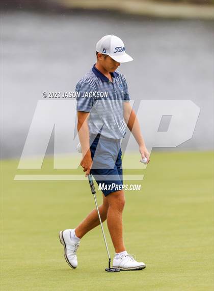 Thumbnail 3 in NCHSAA 4A Finals (Round 2) photogallery.