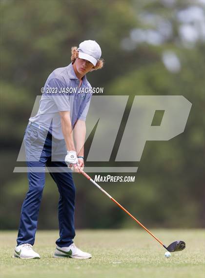 Thumbnail 2 in NCHSAA 4A Finals (Round 2) photogallery.