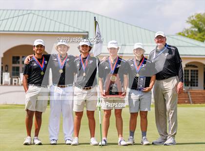 Thumbnail 3 in NCHSAA 4A Finals (Round 2) photogallery.