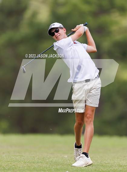 Thumbnail 1 in NCHSAA 4A Finals (Round 2) photogallery.