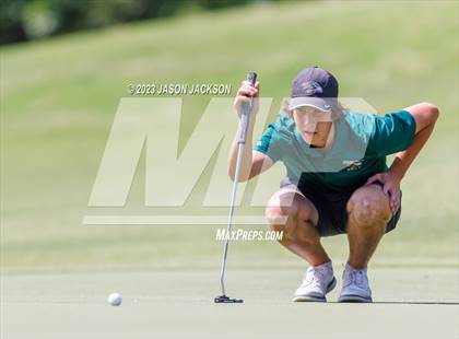 Thumbnail 3 in NCHSAA 4A Finals (Round 2) photogallery.