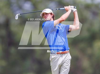 Thumbnail 1 in NCHSAA 4A Finals (Round 2) photogallery.