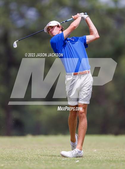 Thumbnail 3 in NCHSAA 4A Finals (Round 2) photogallery.