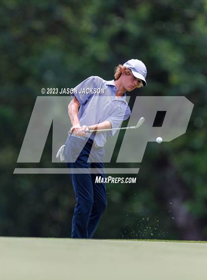 Thumbnail 3 in NCHSAA 4A Finals (Round 2) photogallery.