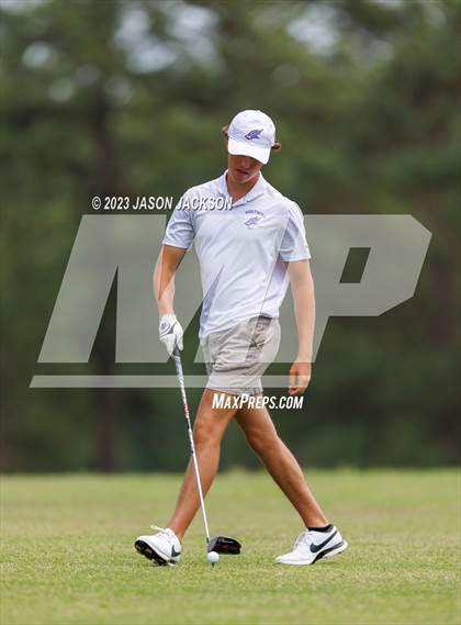 Thumbnail 3 in NCHSAA 4A Finals (Round 2) photogallery.