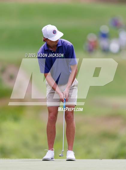 Thumbnail 2 in NCHSAA 4A Finals (Round 2) photogallery.