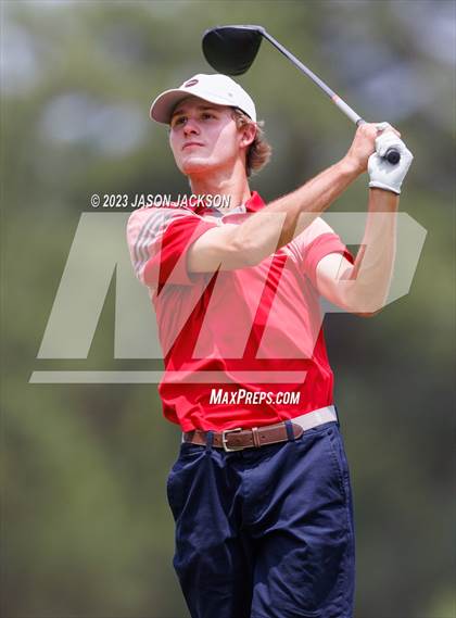 Thumbnail 2 in NCHSAA 4A Finals (Round 2) photogallery.