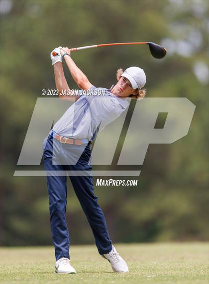 Thumbnail 3 in NCHSAA 4A Finals (Round 2) photogallery.