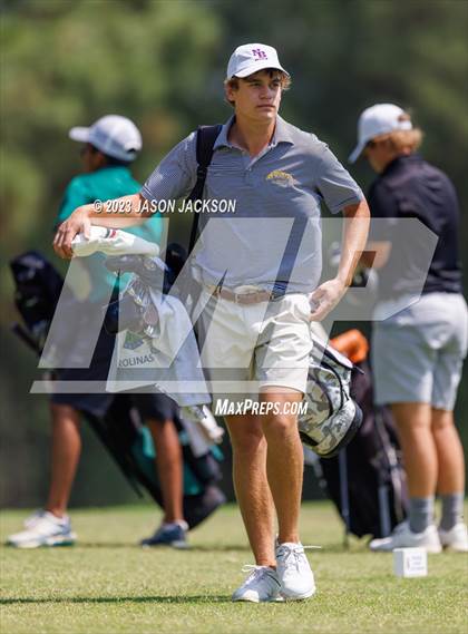 Thumbnail 3 in NCHSAA 4A Finals (Round 2) photogallery.