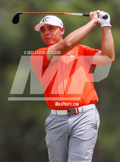 Thumbnail 3 in NCHSAA 4A Finals (Round 2) photogallery.