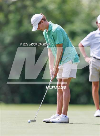 Thumbnail 2 in NCHSAA 4A Finals (Round 2) photogallery.